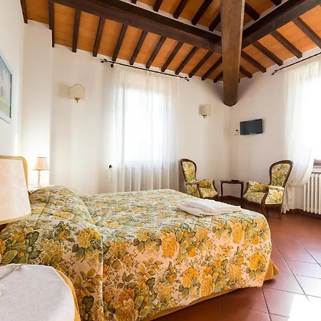 Stunning In * Chiusi